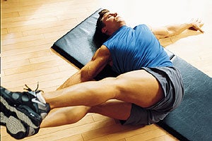 Evolution 1204 5 Reaching CrunchLie on your back with your thighs perpendicular to the floor and your arms above your head. Tighten your glutes and abs (think about…