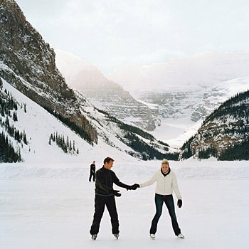 Romantic Settings Need a photo for your holiday card? Problem solved at Lake Louise.