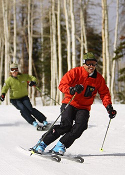 Mammoth Mountain, CA Mammoth Mountain was blessed with six inches of new snow on Sunday, welcoming skiers to the first resort open in California. Check out …