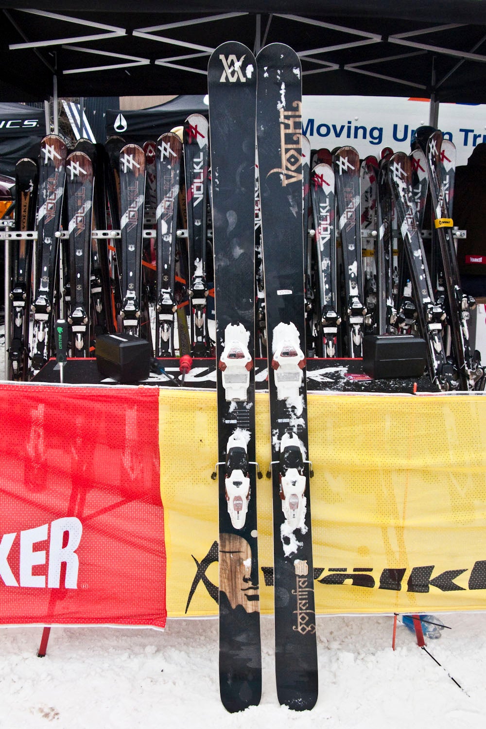 Volkl Gotama The Volkl Gotama is unchanged for 10-11. With 106mm underfoot the Gotama is positioned as a big-mountain powder ski. Volkl uses their Extended Low…