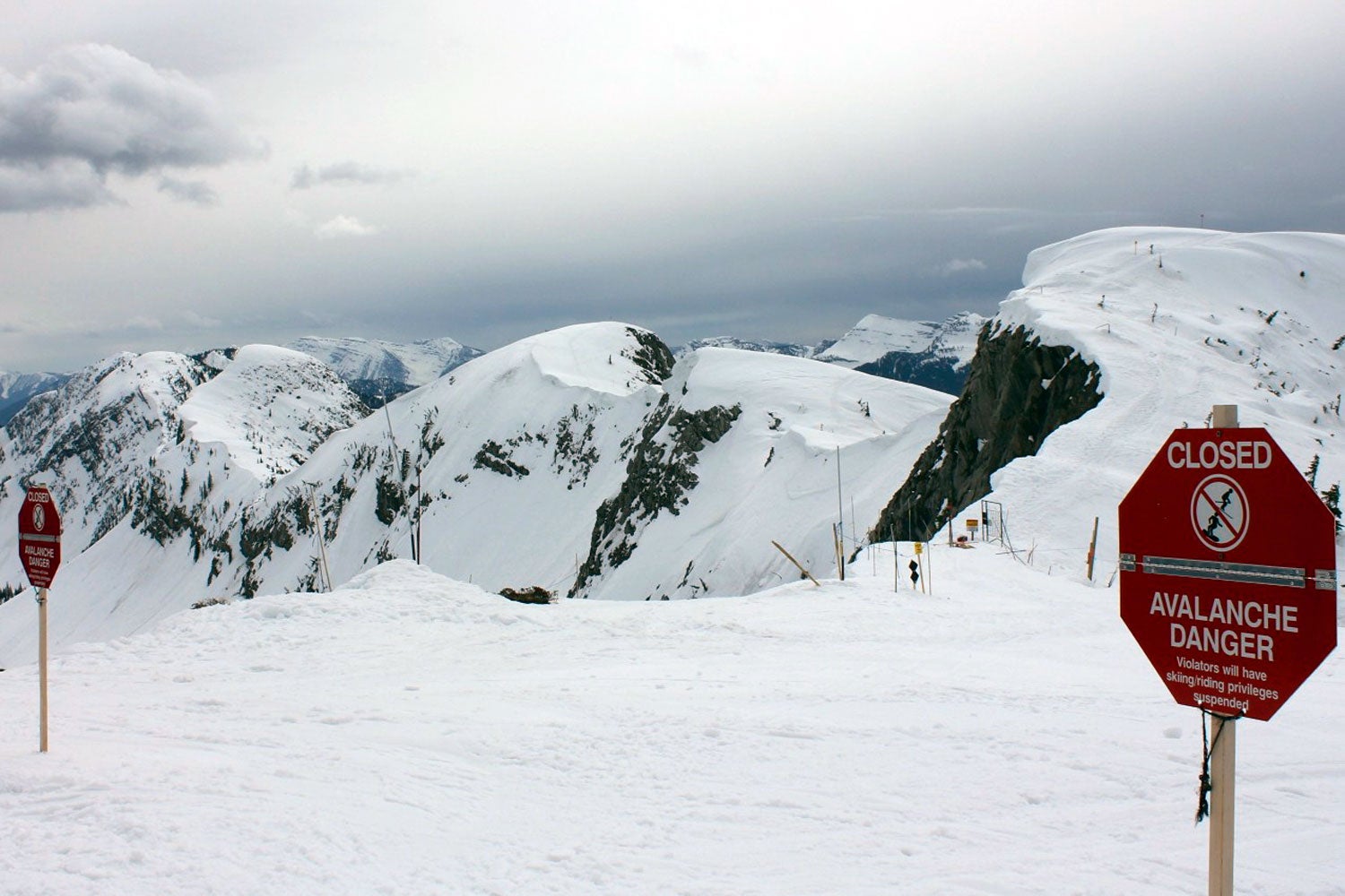 Extreme Terrain This is no introductory ski hill. Fernie is packed with highly exposed and technical terrain, much of which is accesible by a short hike from the…
