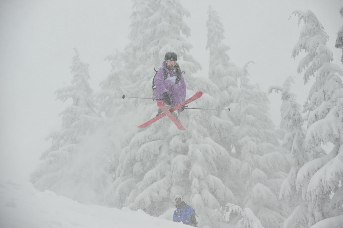 Core Premier Ski Camp – Whistler Blackcomb, British Columbia November 29 – March 21 (week long sessions)Planning out a ski trip can be stressful. Core Ski Camps does it for you while simultaneously making you a…