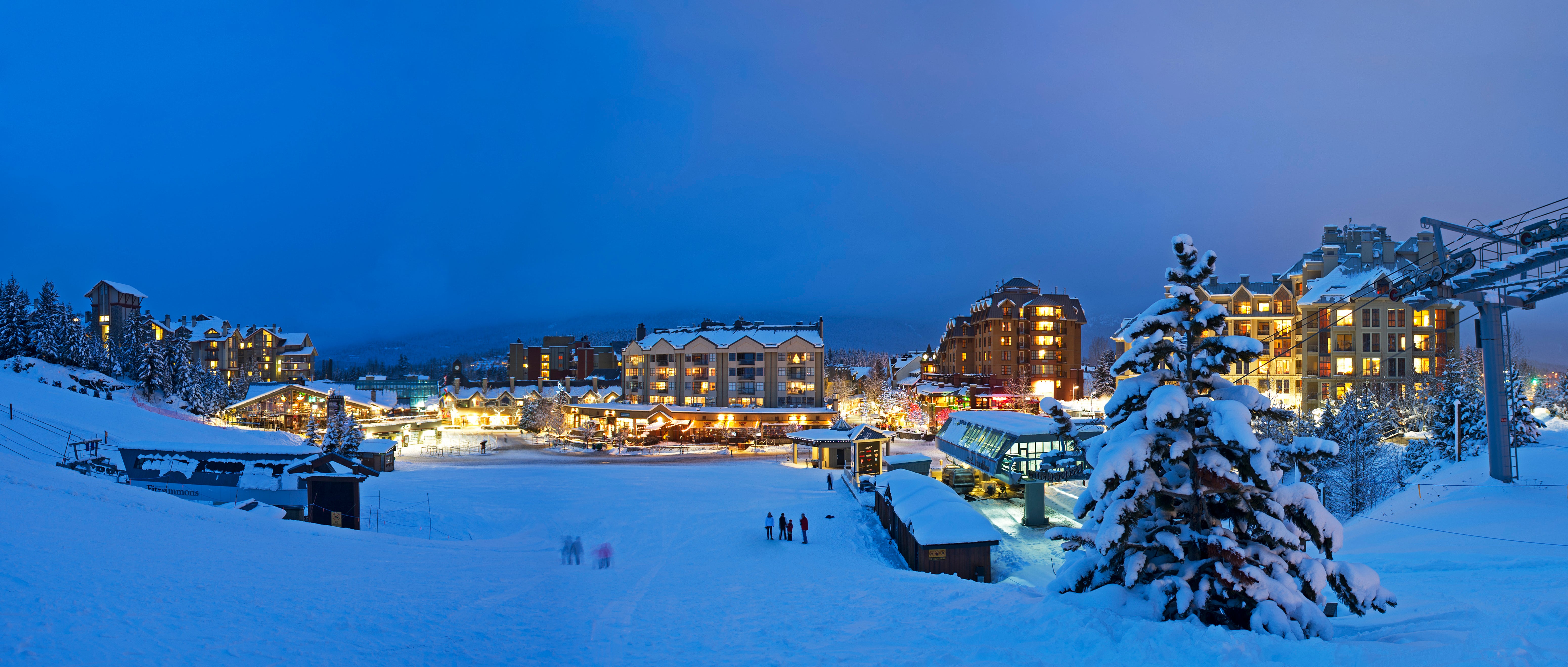 (Whistler)coWhistler_BlackcombDavidMcColm_Village-M172946pii None