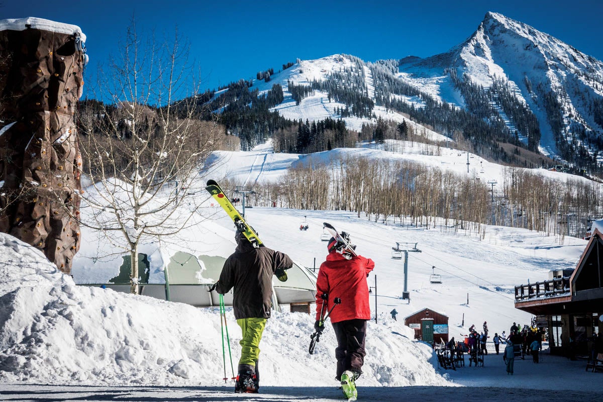 SKI1017_RGW_CrestedButte_CREDIT_TrentBona resort guide 2018 crested butte overall