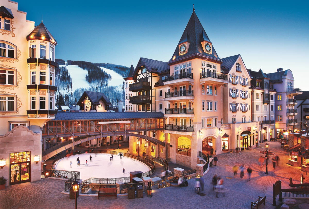 SKI1017_RGW_Vail_CourtesyToddWinslowPierce_v2 resort guide 2018 vail overall