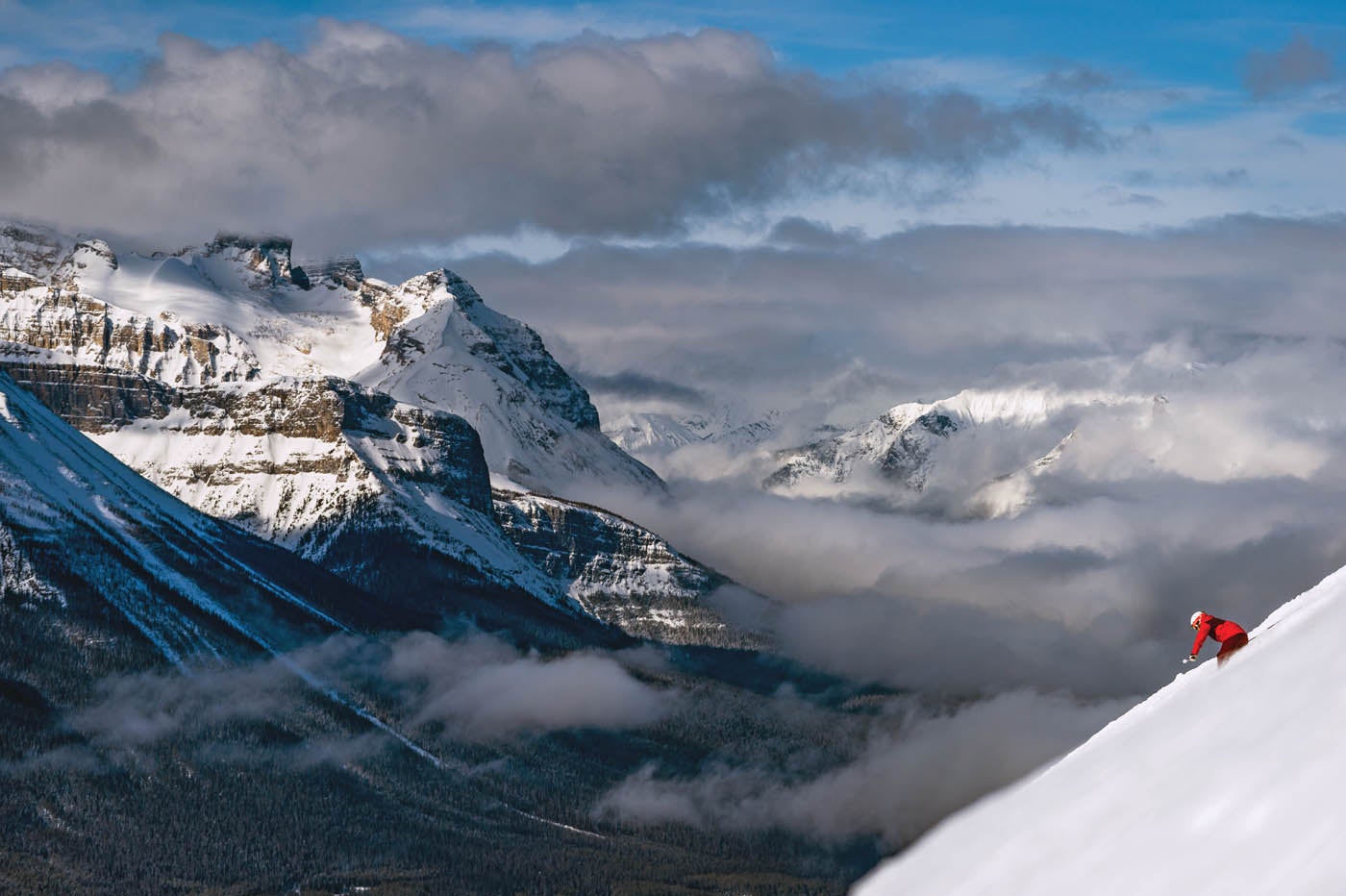 SKI0118_TRA1_LakeLouise_CourtesyReubenKrabbe There’s not a bad view to be found across Lake Louise’s 4,200 acres. This shot was taken on the mountain’s frontside, off the Summit lift.