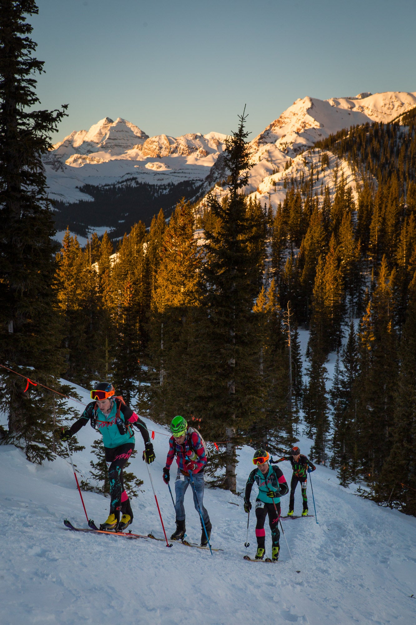 Po4_skiersGastonTaam_AspenSnowmass_jeremyswanson The leaders finish the first climb to the top of Snowmass Ski Resort.