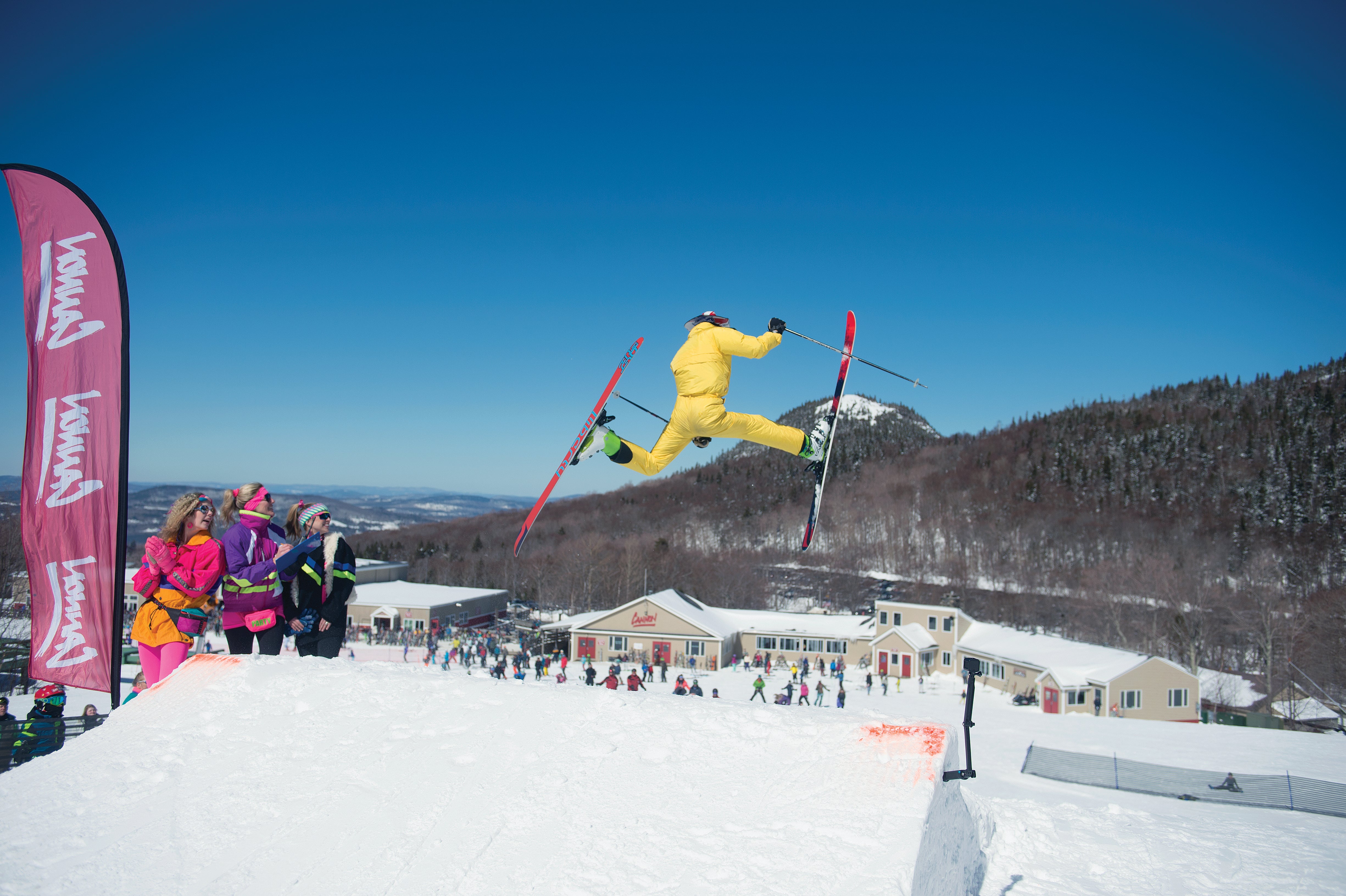 SKI0218_FOC_coCannonGregKeeler_v2 HOT DIGGITY DOG Photographer Greg Keeler caught this radical mid-air shot of Carter Davidson, one of the winners of last year’s Cannon Mountain Old…