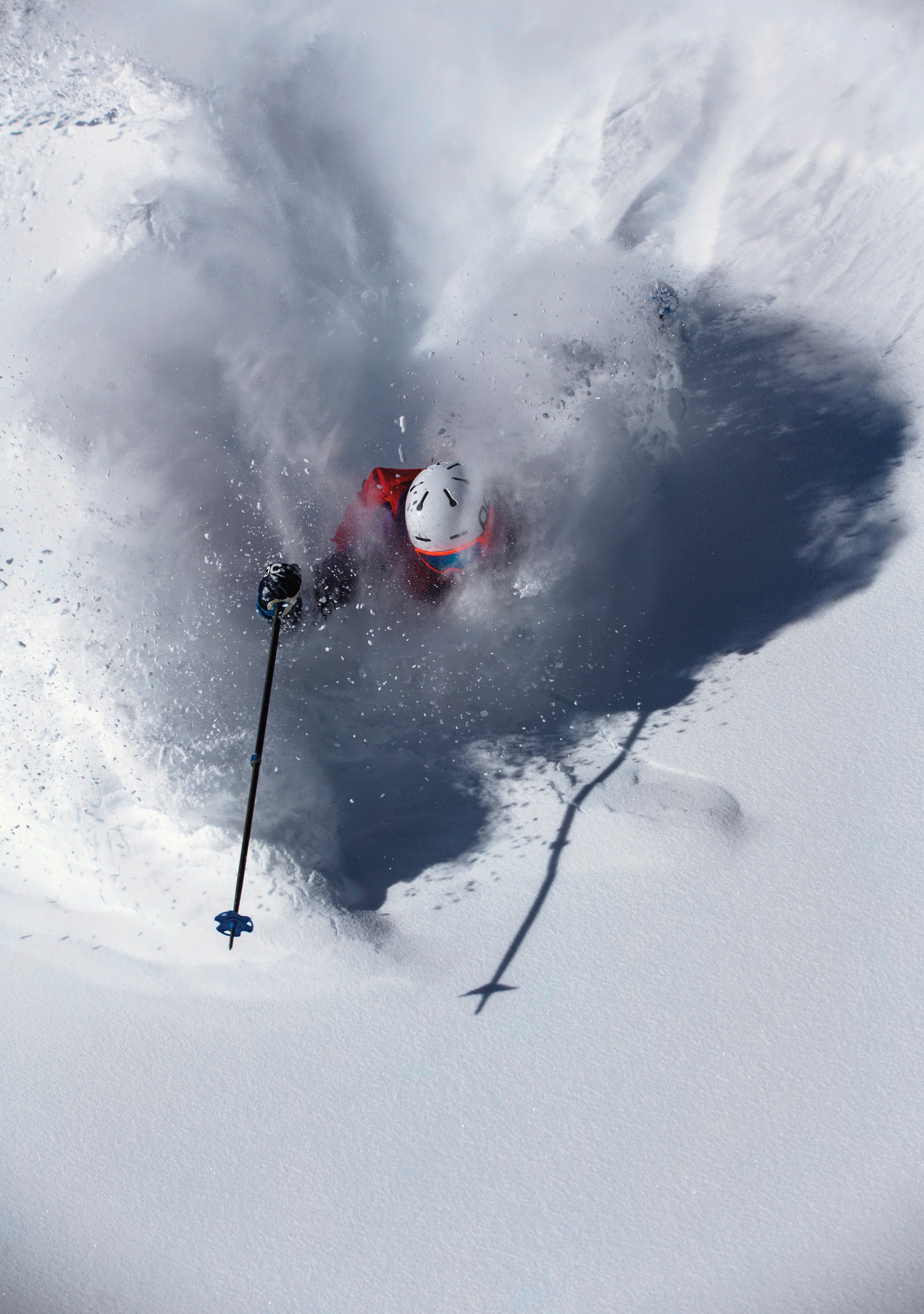 SKI0917_Focus2_creditJesseHoffman_v2 MODEL BEHAVIOR Photographer Jesse Hoffman hadn’t planned on shooting skier Zach Clayton when he and another athlete decided to sneak away from Aspen,…