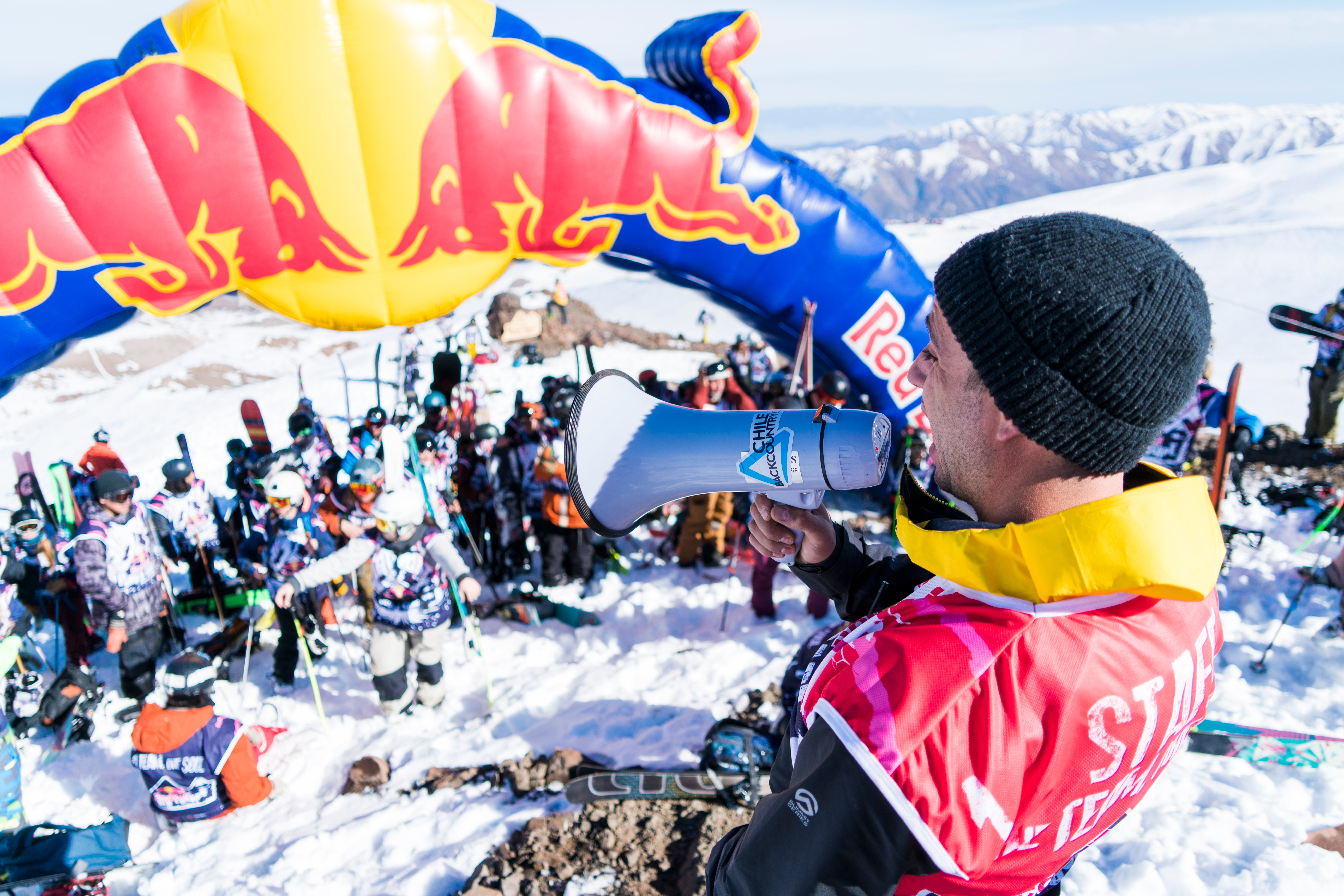 AP-1WGHV4XAN2111_hires_jpeg_24bit_rgb Red Bull Powder Escape, La Parva
