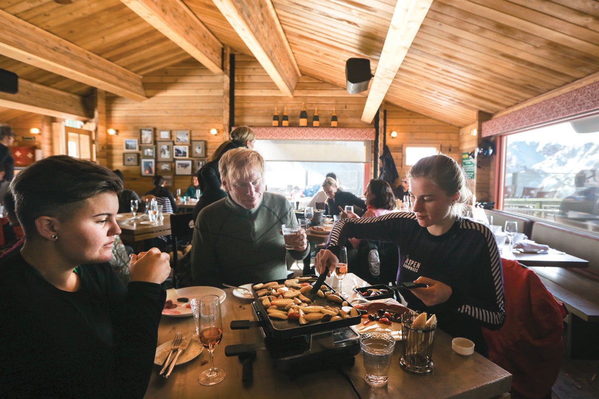 SKI1116_Aspen_Gay_Ski_Week07 Fondue at Cloud 9 at Aspen Highlands