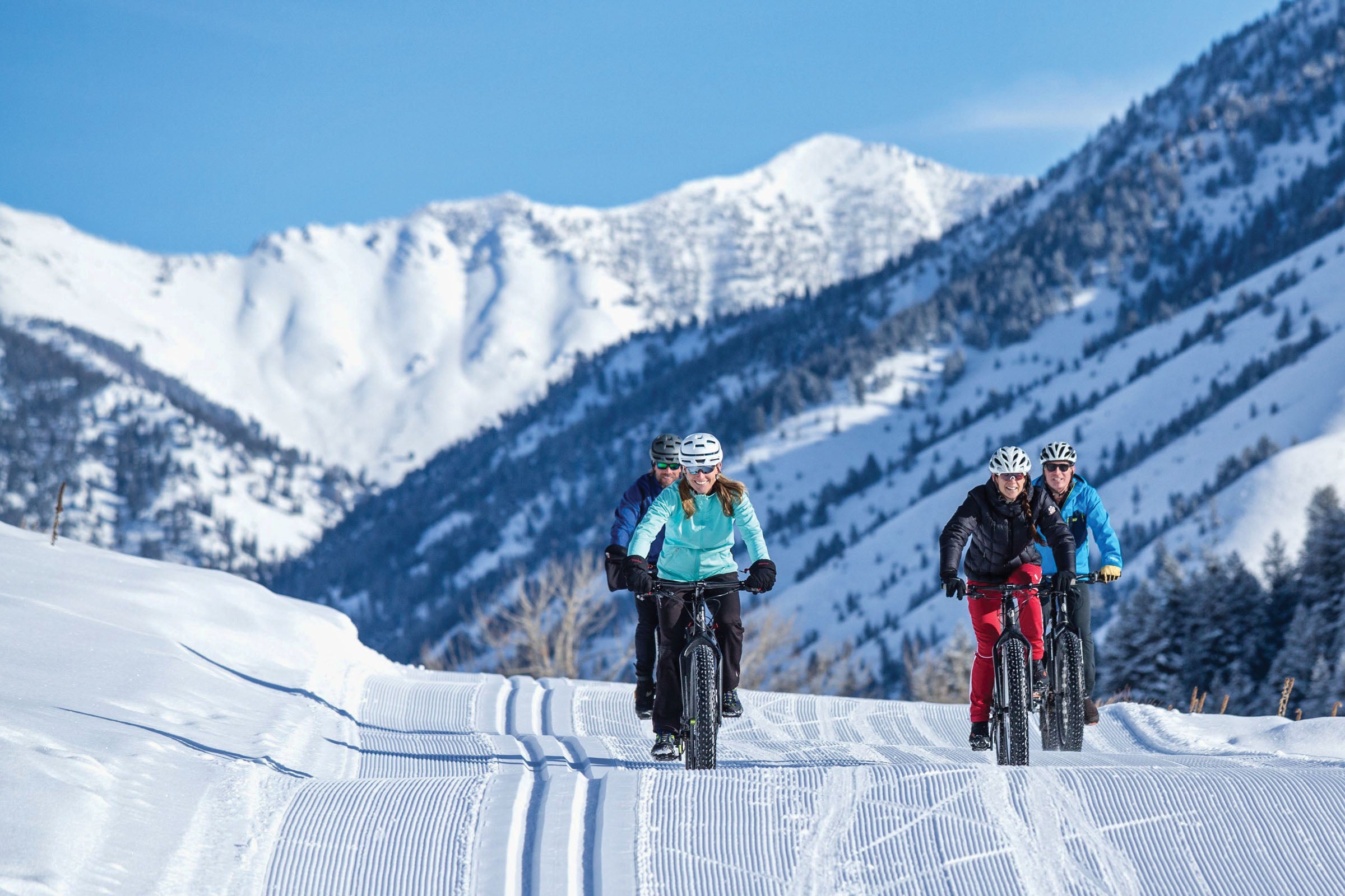 SK1219-EC-SV12 Snowbiking in Sun Valley