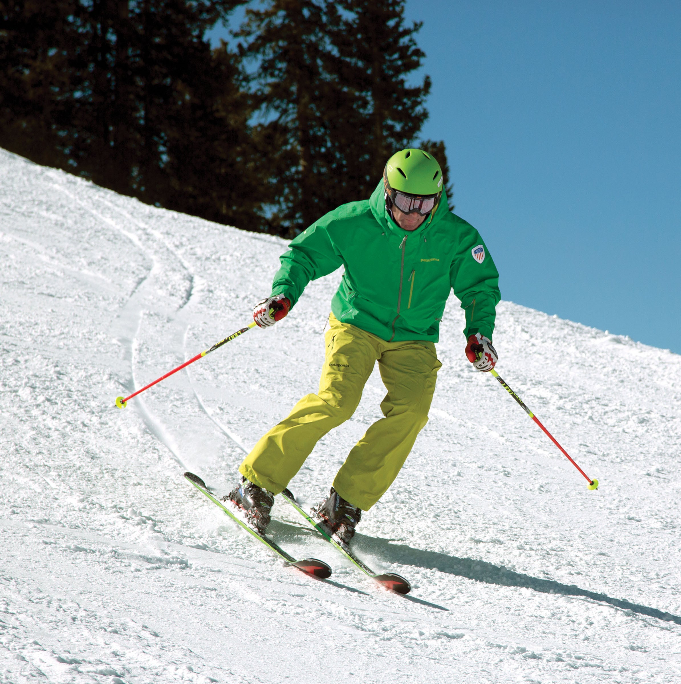 SKI1219-CLI2-byKeriBascetta Michael Rogan demonstrates changing edge on skis