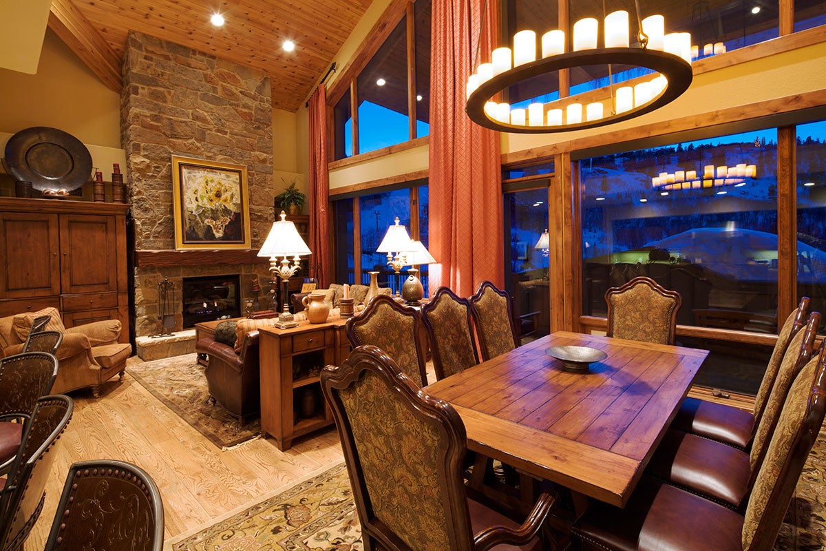 Black Diamond Lodge None