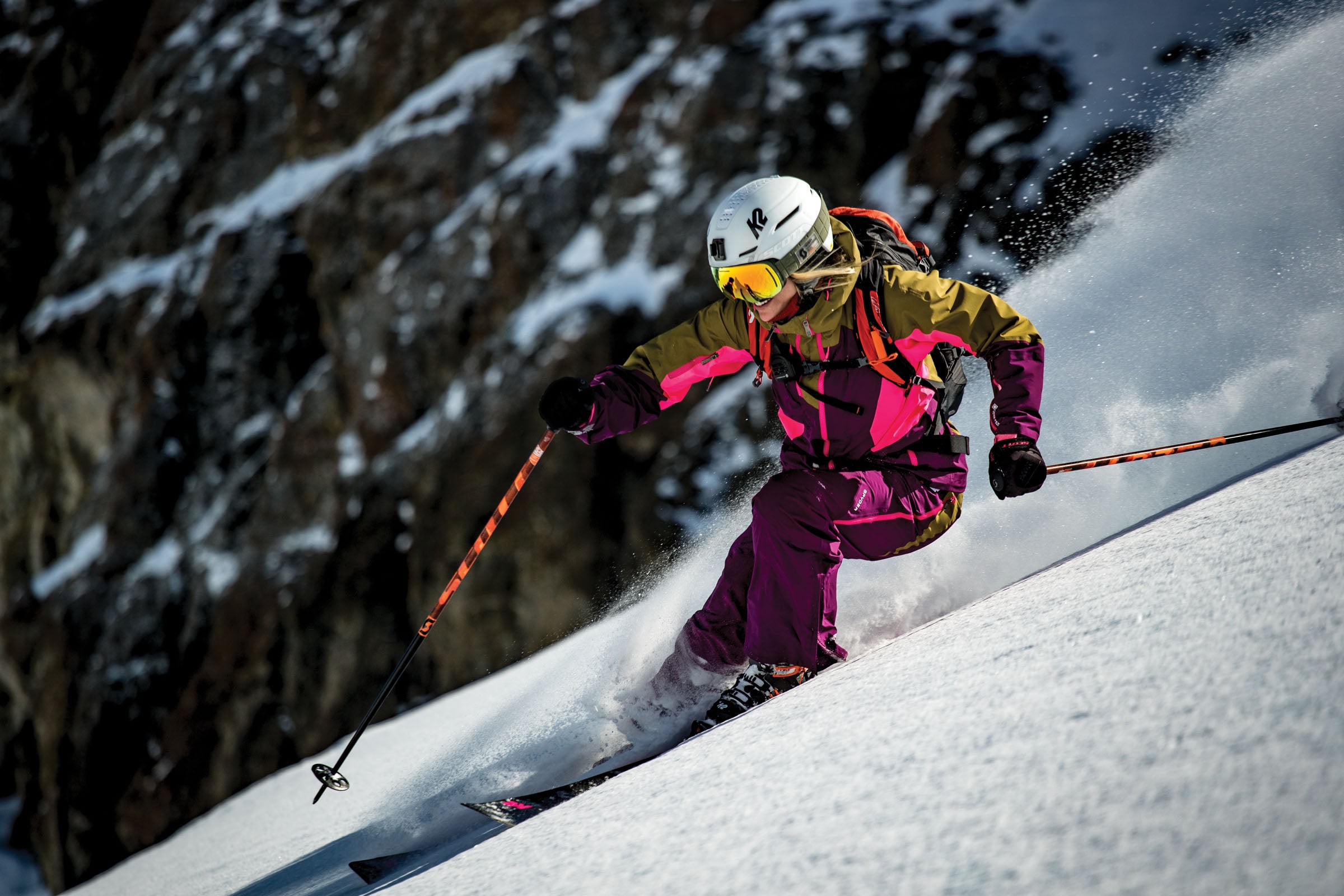 SNW70-BellaCoola-AI0I6679 Amie Engerbretson skiing down slope