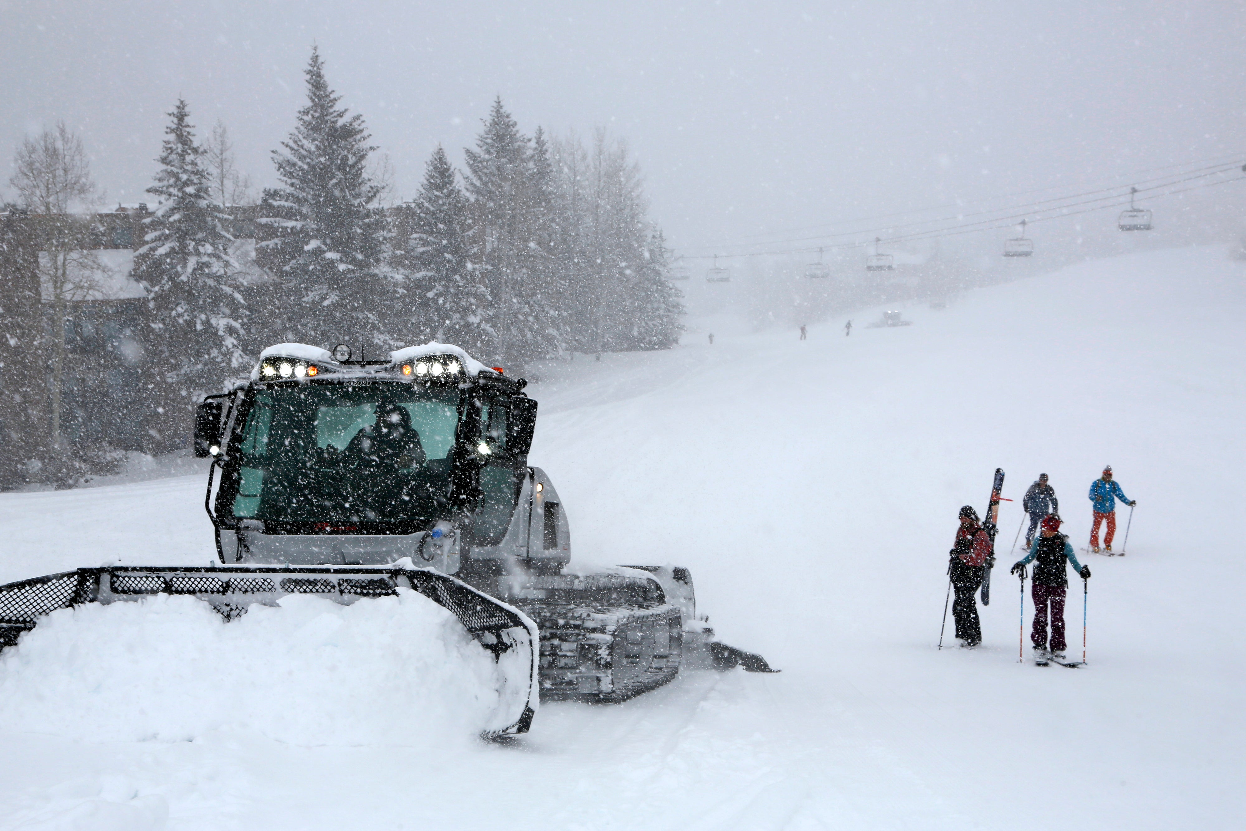 11-3-20-20-ResortClosure-BrookeWarren Uphill skiers at Snowmass during COVID