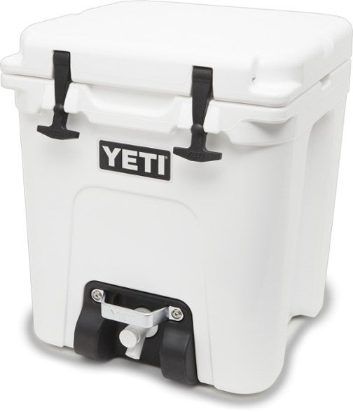 86906c77-bde7-4286-a654-81930b52474b Yeti Silo 6 Gallon Cooler