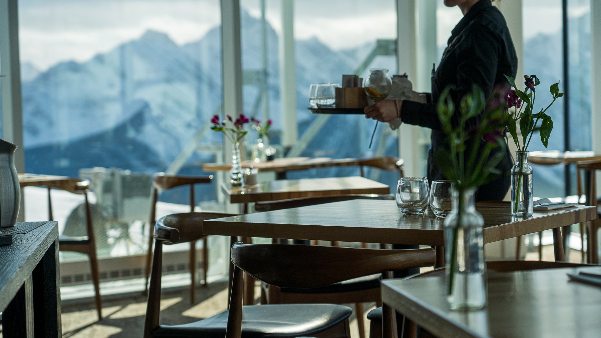 BUR09137 Lunch with a view