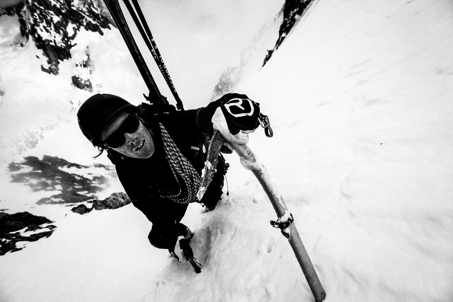 Sam Favret_2017_©www.jeremy-bernard.com-2988 Sam Favret climbing in Chamonix