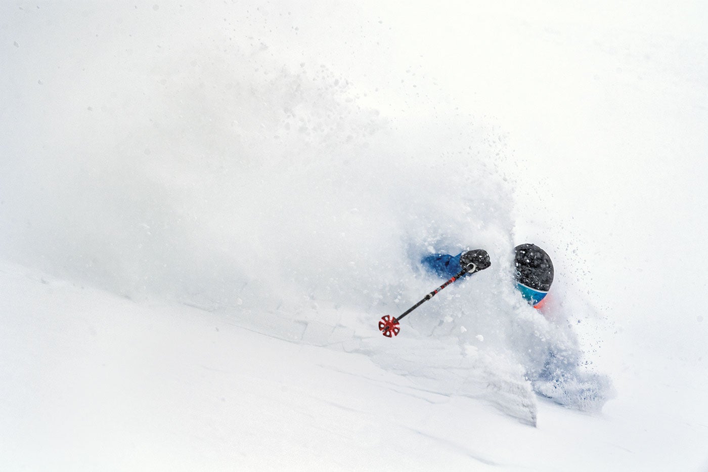 SKI1018-RG-Snowbird Skiing pow at Snowbird
