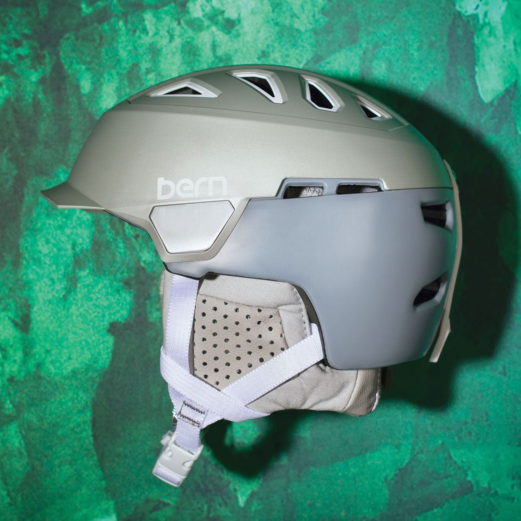 SKI_GearGuide_201718_Helmets_Bern gear guide 2018 womens helmet review bern heist brim review