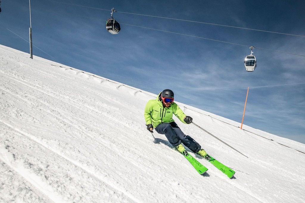 _CLS6756_1 Matjaz Meglic skiing at Katschberg, Austria