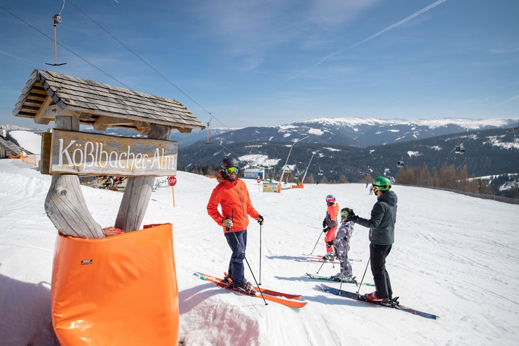 _CLS6807 Skiing at Katschberg, Austria