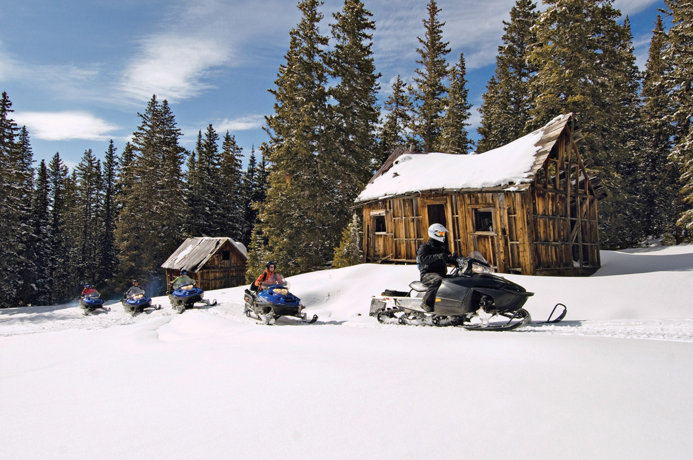 SKI1220-EC4-ResortActivities-Snowmobiling Telluride Outfitters Snowmobiling