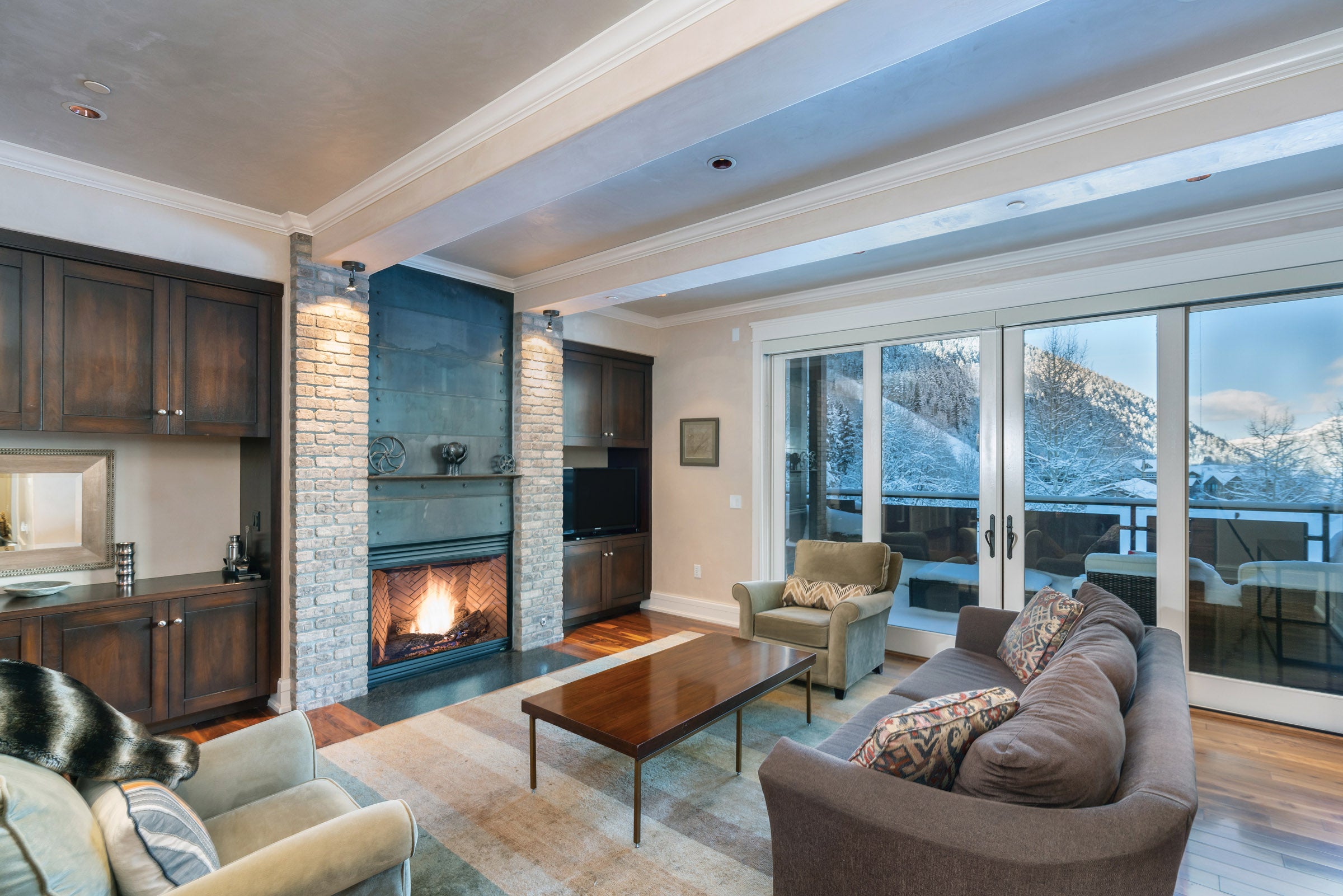 SKI1220-EC7-TownLodging-Element52 Telluride lodging: Element 52