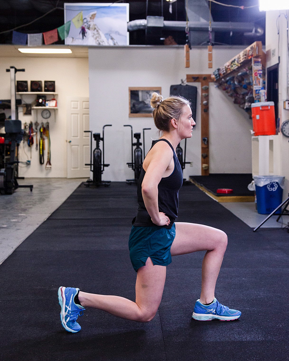 alternating-lunge-progression-058 Strength training move for skiers: alternating lunges