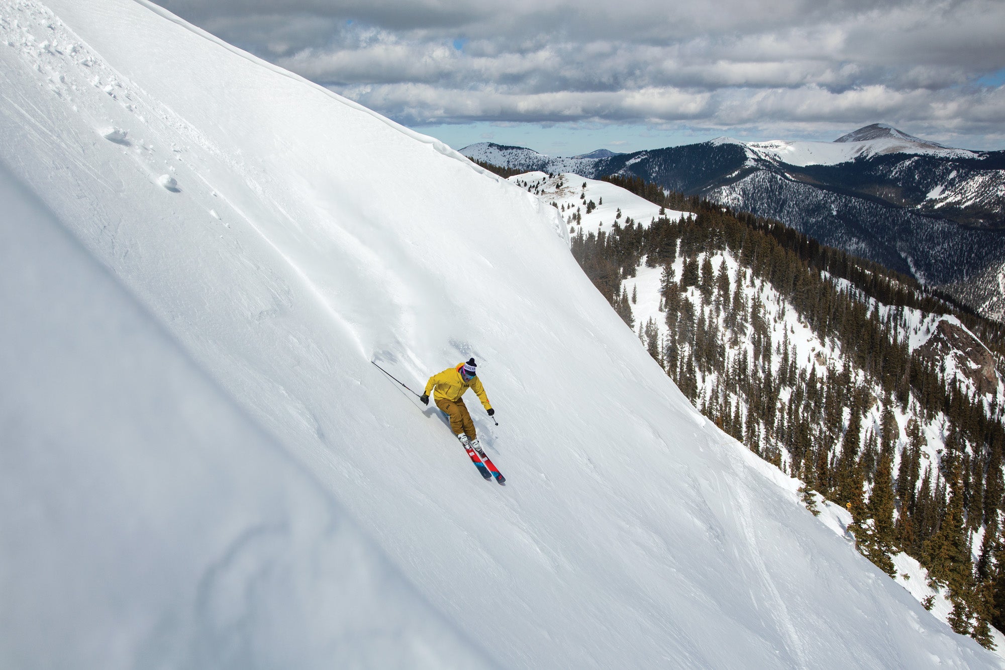 SKI1020-GG-SkiTest-AllMtn-Wide SKI Tester Mike Britt at SKI Test 2020 in Taos, NM