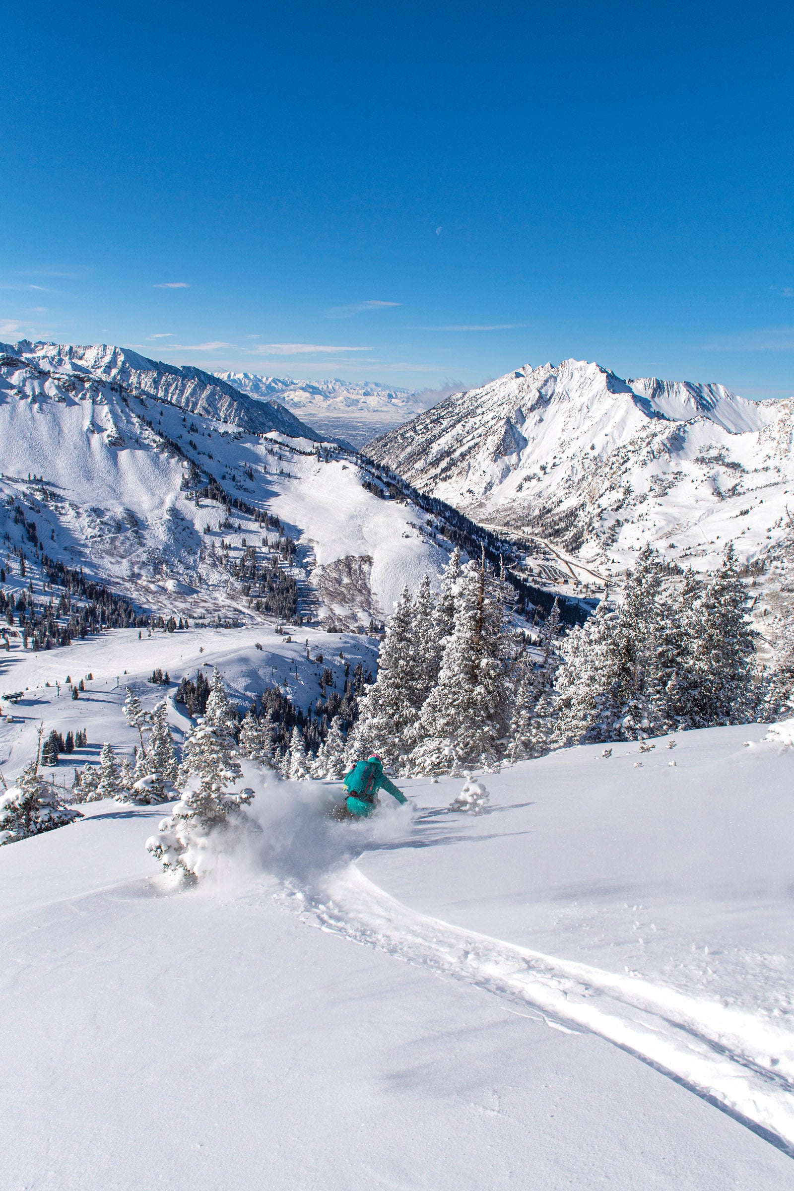 SKI1220-BYA3-byLeeCohen Backcountry skiing in Little Cottonwood Canyon