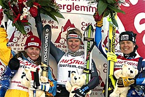 "A beer and a slice and another beer, that’s the recipe for happiness at this venerable establishment, frequented by tourists, locals, and Vail’s ski&hellip;"