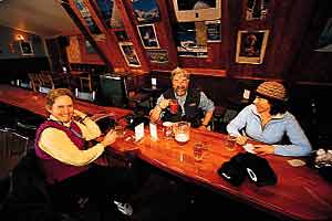 Ski Towns Fernie E 1100 The author (right) has a beer and some laughs with Dave Wall at Day Lodge Bar.