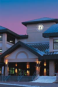 Ski Windham 1200 G When the slopes shut down, Windham lacks rowdy nightlife but abounds with great restaurants.