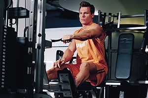 Fitness 1104 CHEST PRESSSkiers know they need to work their backs but might forget about the chest, and this machine is the perfect fix. It also strengthens the…