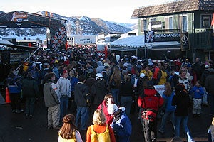 X Games 2004 Shaun White reigns on the podium before getting injured and missing the Superpipe finals.