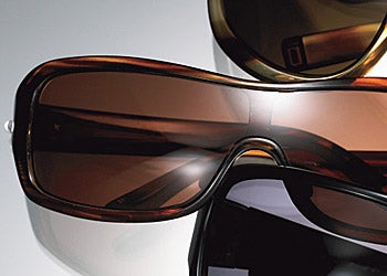 Zeal Optics Airstream If the Terminator had a sister, she'd rock these futuristic, optically brilliant specs. Rubberized ear and nose pads keep them in place - even during…
