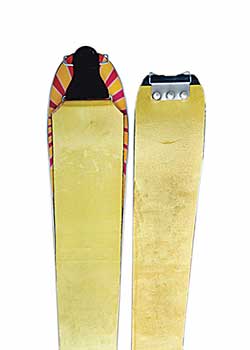 Backcountry Access Low Flat A newly designed rubber tip and riveted wire tail attachment are welcome improvements to this full-width glued skin.Gripes: They iced up almost…
