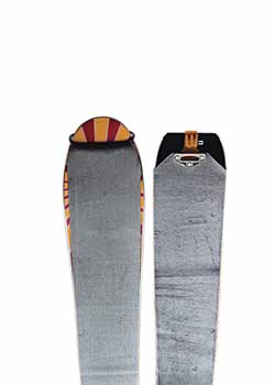 G3 Expedition Tenacious glue, an adjustable tail similar to the GlideLite's, and a good grip and glide set this elephant colored skin apart.Gripes: Full-coverage…