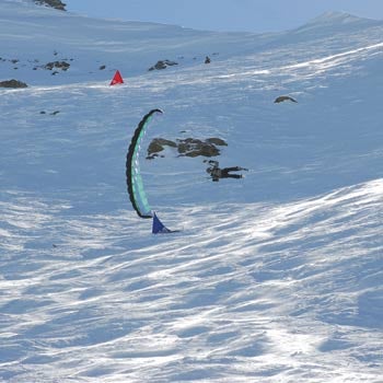 Mike Steen Ah, we can see now why this is so much safer than regular skiing. Mike Steen bashing gates at Les Arcs.