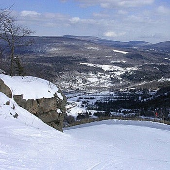 Sights To See Enjoy the view while you ski one of Hunter Mountain's 55 trails.PHOTO: Hunter Mountain