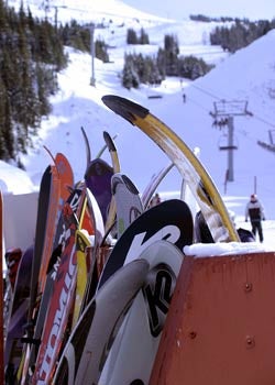 Bandit AvaLung pack A lightweight minimalist rig for stealth OB missions. The Bandit carries all the necessary avalanche tools as well as skis or snowboards in a sleek…