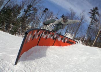 Caution: Canadian on Board Bogoch shows us his perfected switch-on 180 off.