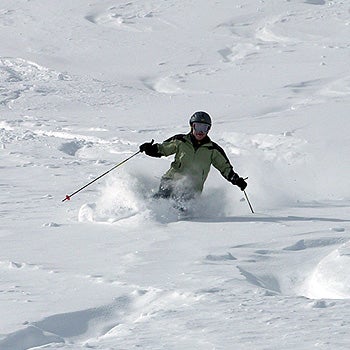 Alta, UT: February Powder Powder Tips6. Press your shins into the tongues of your boots. This will fight the tendency to lean back to keep your tips above the surface.