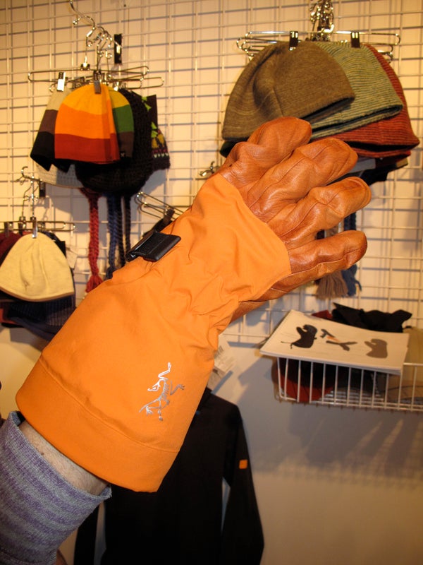 Arc'Teryx Alpha SV Glove This Gore-Tex ProShell glove, which is made with waterproof leather and Polartec Thermal insulation, is so dexterous, you can pick up a pin with the…