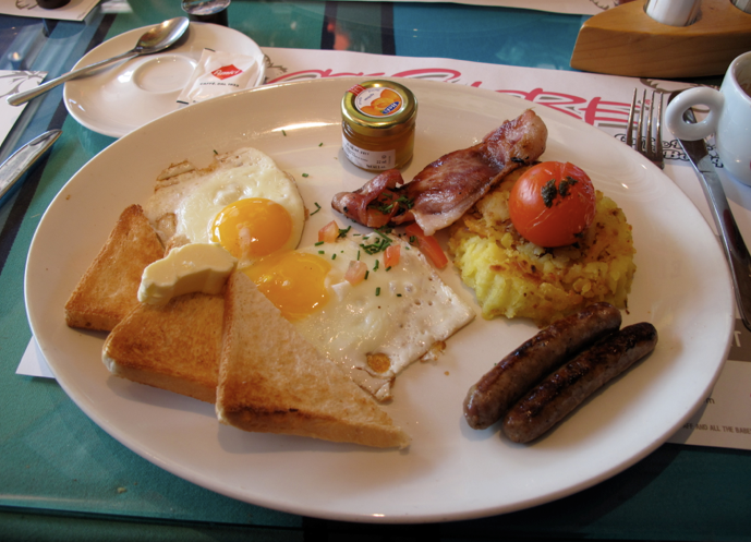 10. The Offshore Cafe Leave it to Verbier to have a surf-themed cafe. The Offshore Cafe is the nearest breakfast and lunch spot to the Medran gondola. Go there if you're…