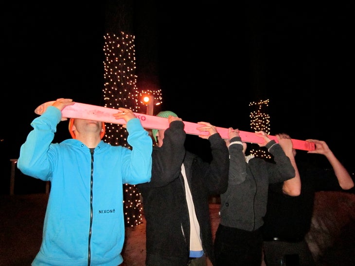 Deploy the Shot-ski Now that your shot-ski is in working order call up a bunch of your friends and celebrate something. Take shots from your shot-ski to thank the snow…