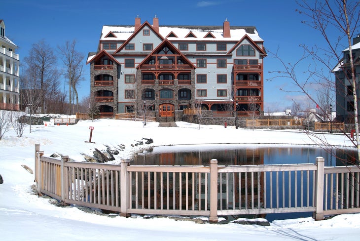 Best Lodging Stratton offers a plethora of lodging options, all within walking distance of the base area. If you are on a budget, the Liftline Lodge offers cozy…