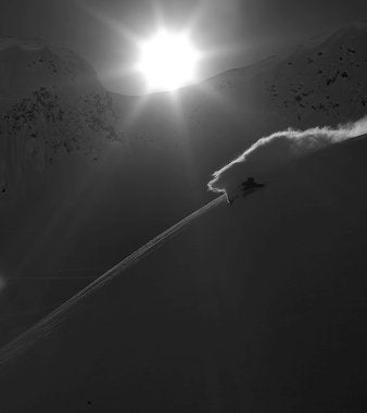 Dana Flahr @DanaFlahr Insight into life in Alaska and Greenland, and photos like this.